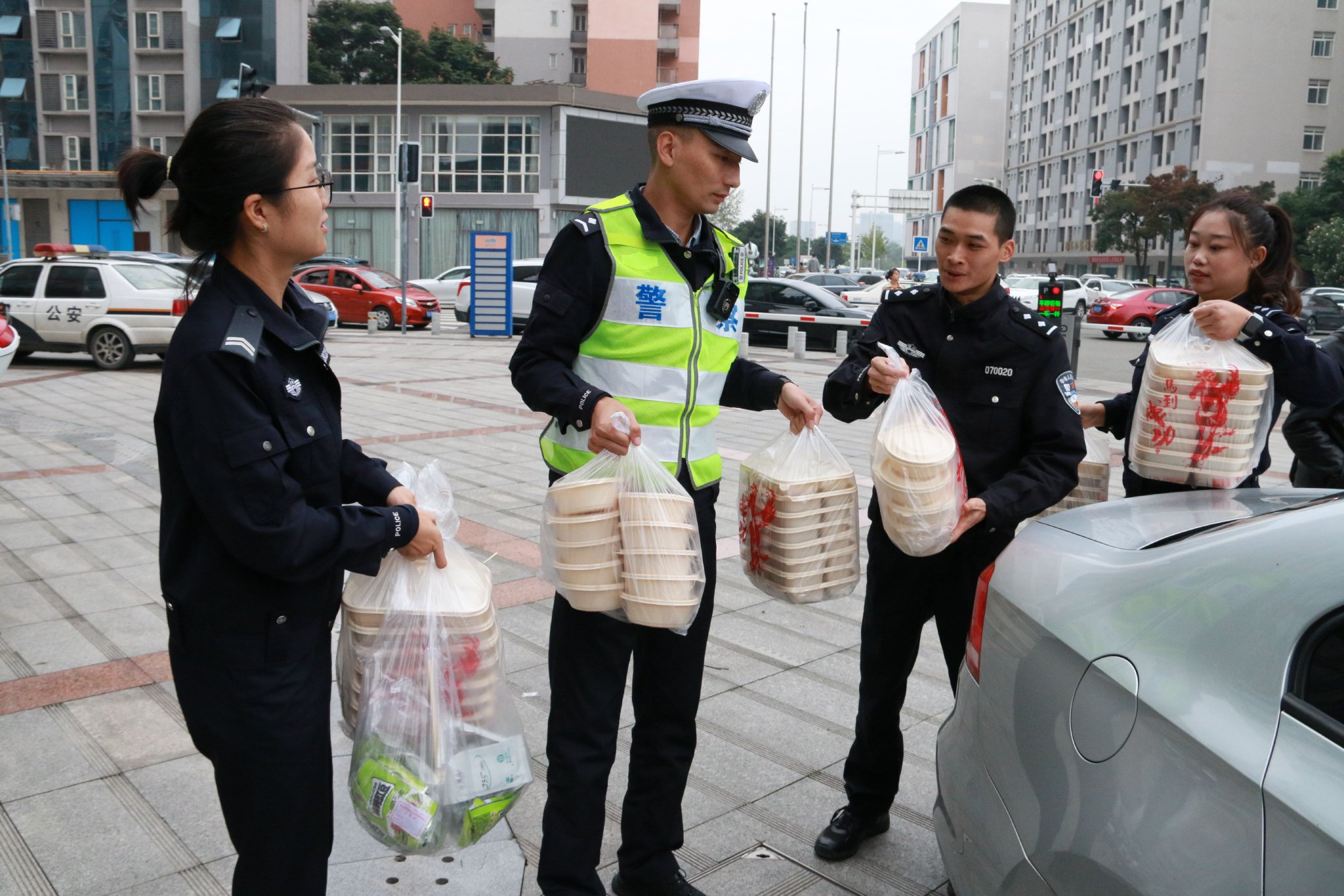 广东省应急厅背心，守护安全的背后故事